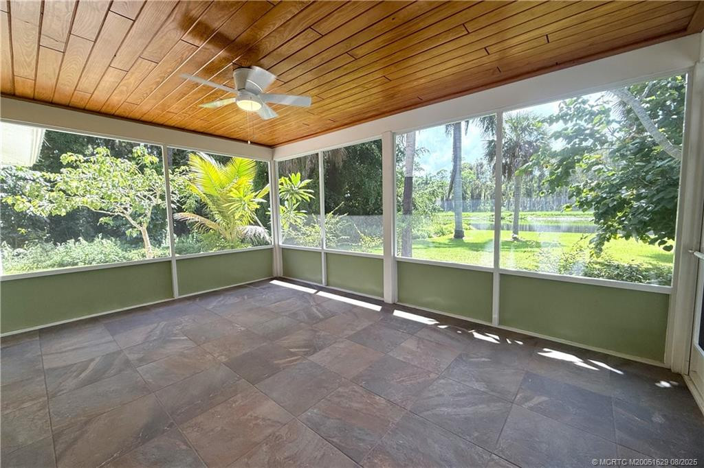 1196 Se Saint Lucie Boulevard Property Photo 16