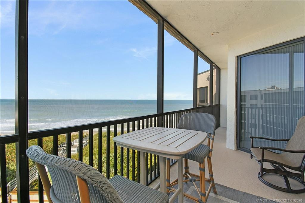 2375 Ne Ocean Boulevard E402 Property Photo 2