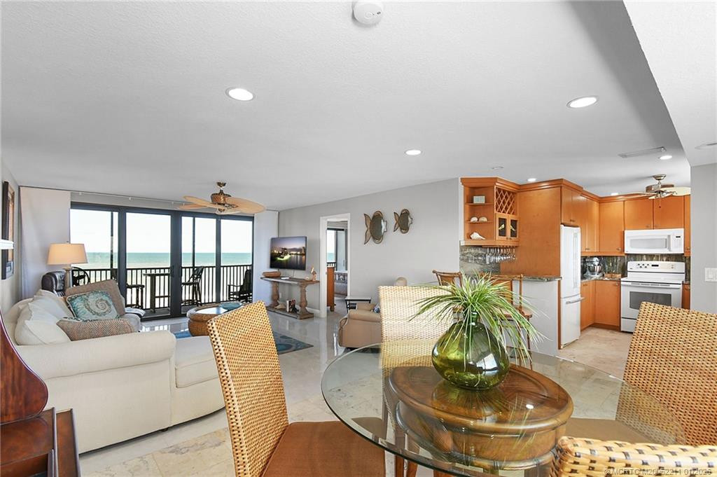 2375 Ne Ocean Boulevard E402 Property Photo 4