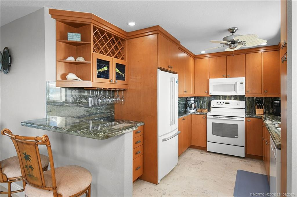 2375 Ne Ocean Boulevard E402 Property Photo 8