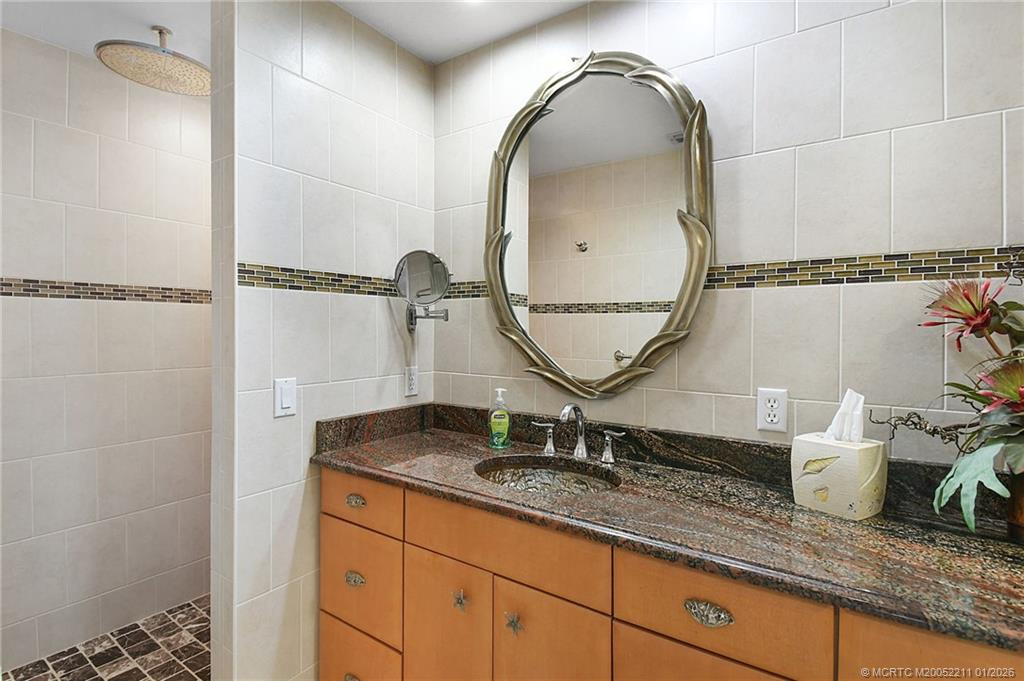 2375 Ne Ocean Boulevard E402 Property Photo 21