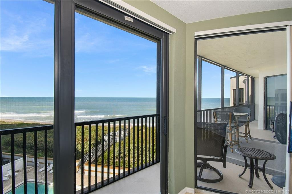 2375 Ne Ocean Boulevard E402 Property Photo 23