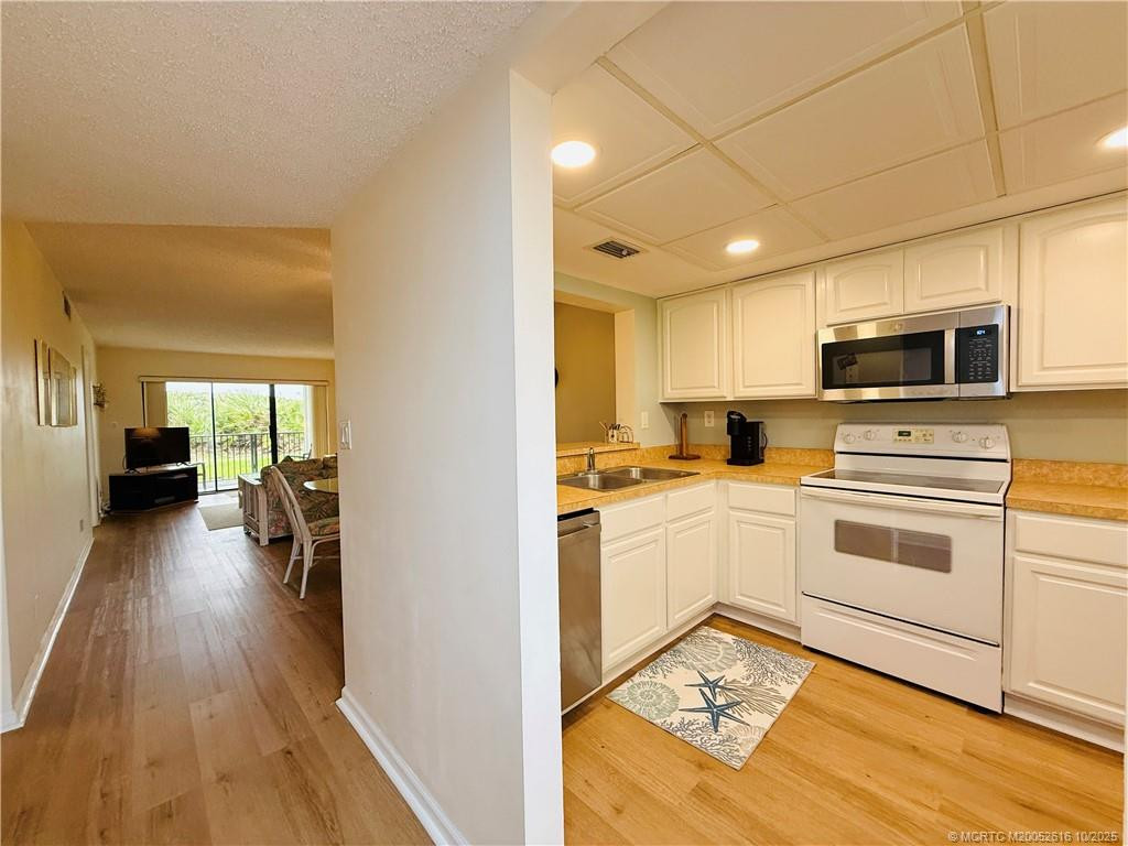 9490 S Ocean Drive 113 A Property Photo 3