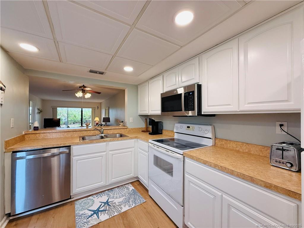 9490 S Ocean Drive 113 A Property Photo 8