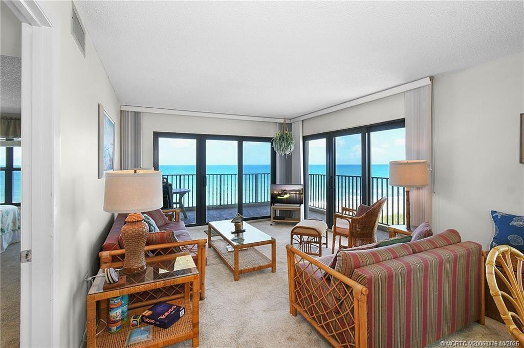 10200 S Ocean Drive 510 Property Photo 3