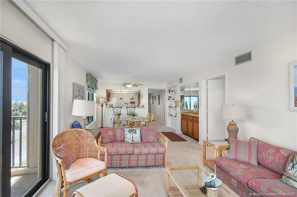 10200 S Ocean Drive 510 Property Photo 6