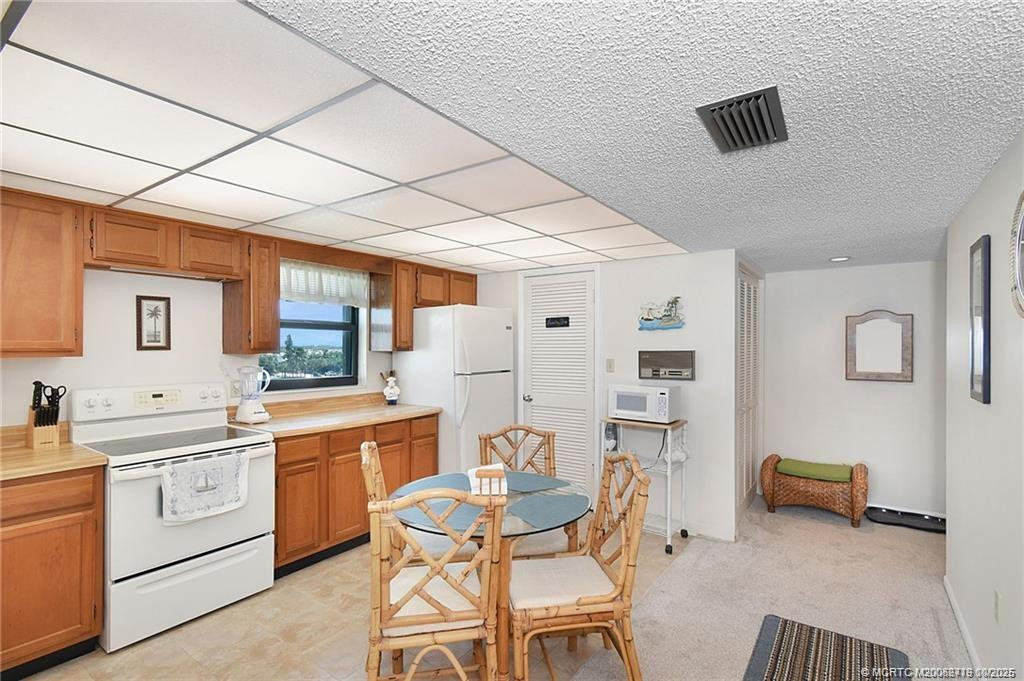 10200 S Ocean Drive 510 Property Photo 13