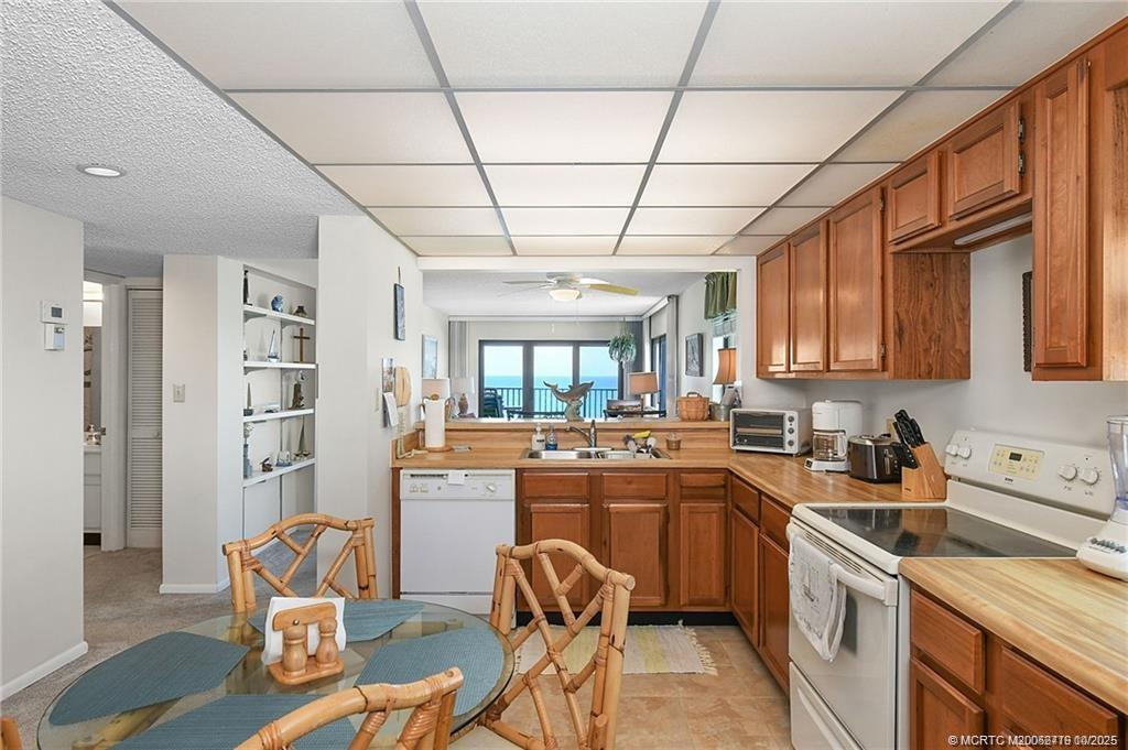 10200 S Ocean Drive 510 Property Photo 14