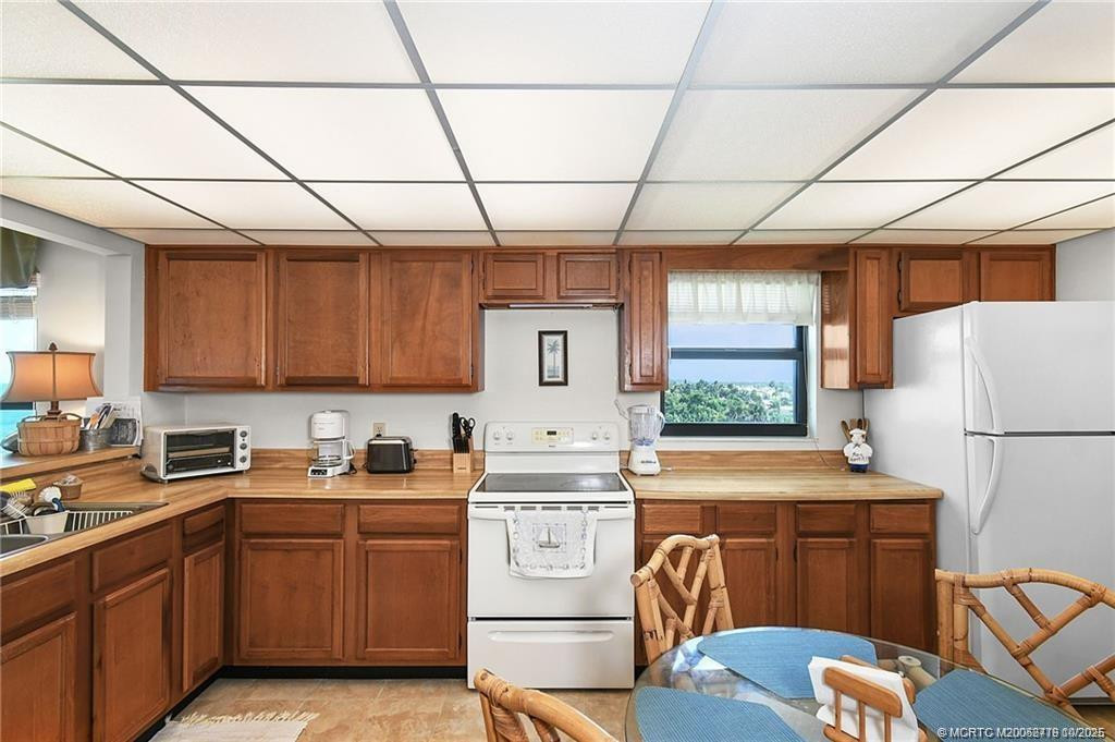 10200 S Ocean Drive 510 Property Photo 15