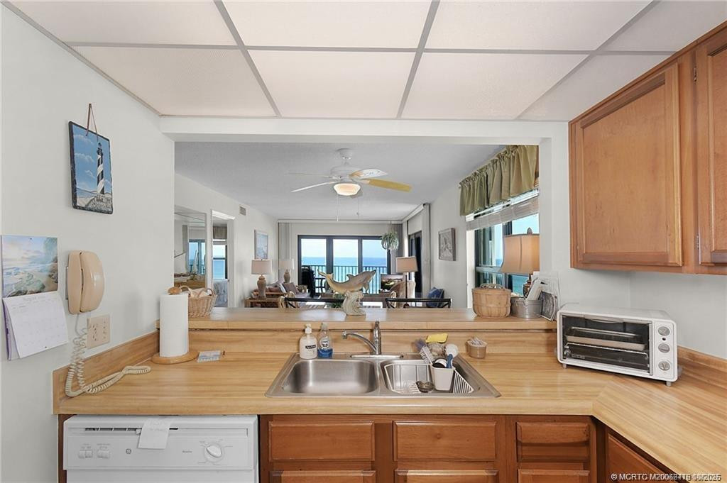 10200 S Ocean Drive 510 Property Photo 16