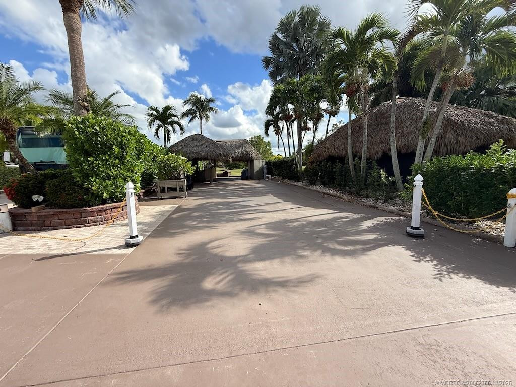 420 Nw Chipshot Lane Property Photo 18