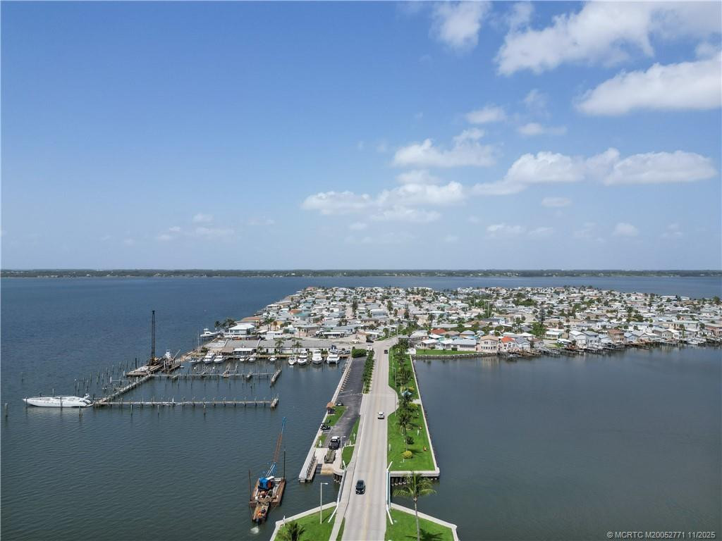 2105 Nettles Boulevard Property Photo 42
