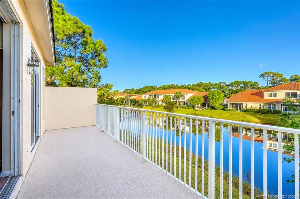 9212 World Cup Way Property Photo 4