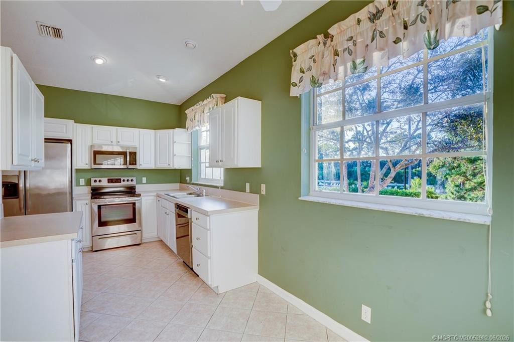 9212 World Cup Way Property Photo 16
