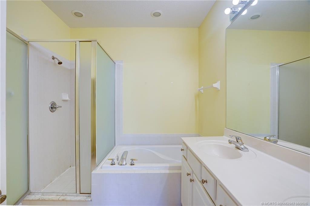 9212 World Cup Way Property Photo 32