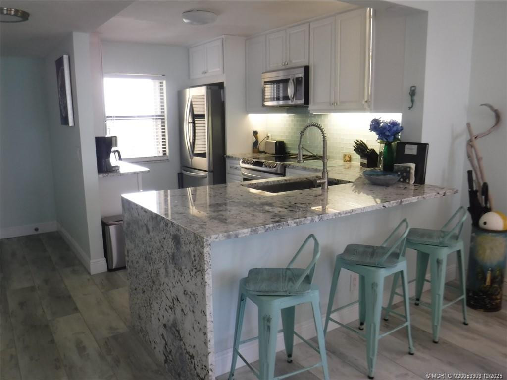7380 S Ocean Drive 517 Property Photo 2