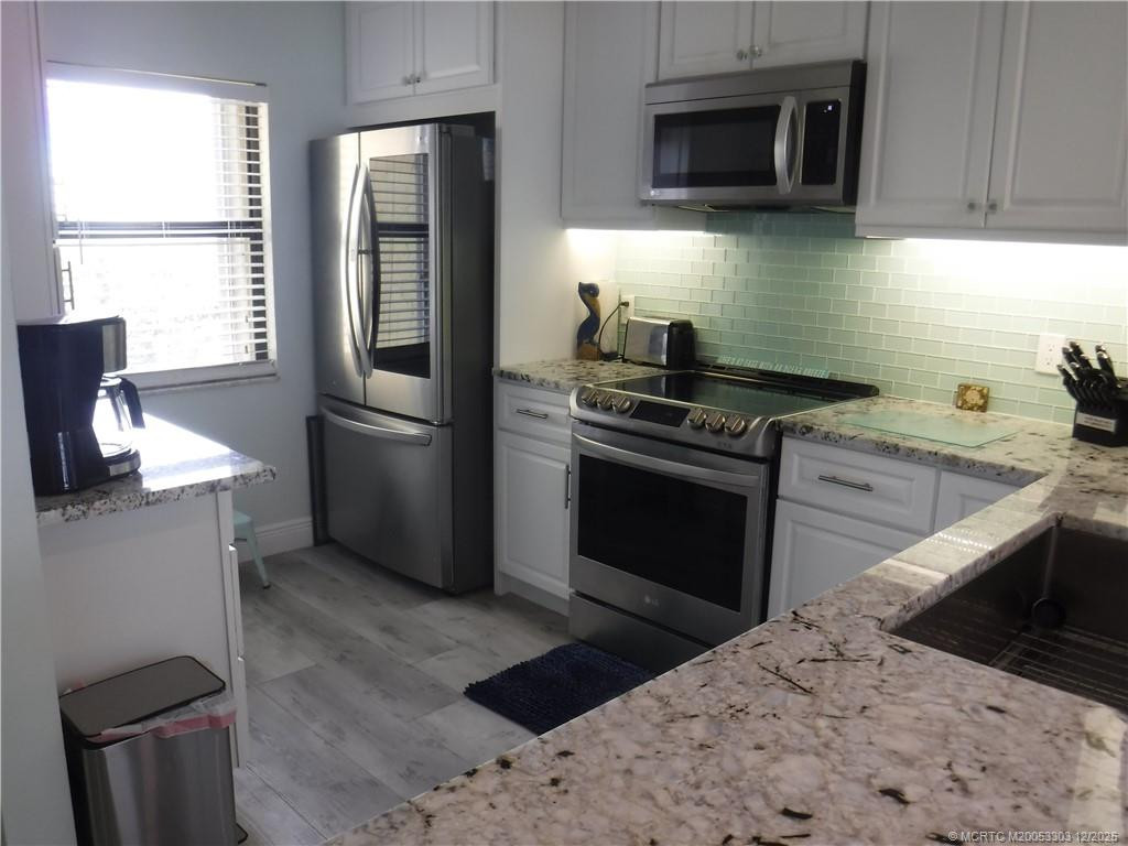 7380 S Ocean Drive 517 Property Photo 3