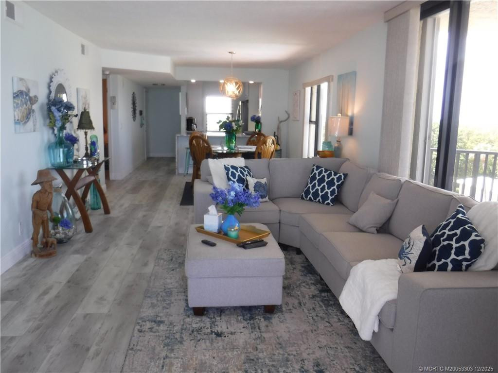 7380 S Ocean Drive 517 Property Photo 10