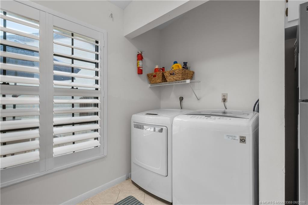 1544 Sw Silver Pine Way 104f Property Photo 6