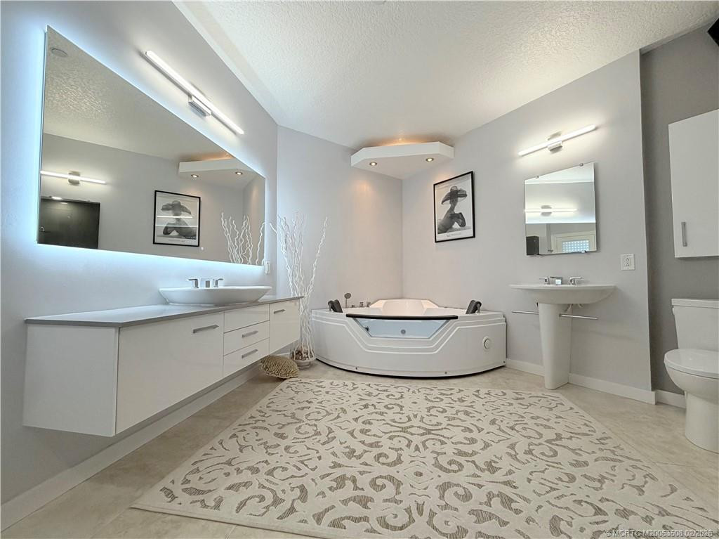 3880 N Highway A1a 104 Property Photo 28