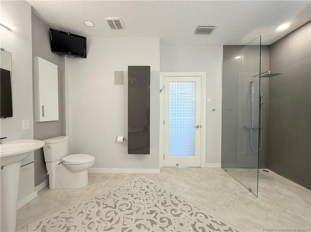 3880 N Highway A1a 104 Property Photo 34
