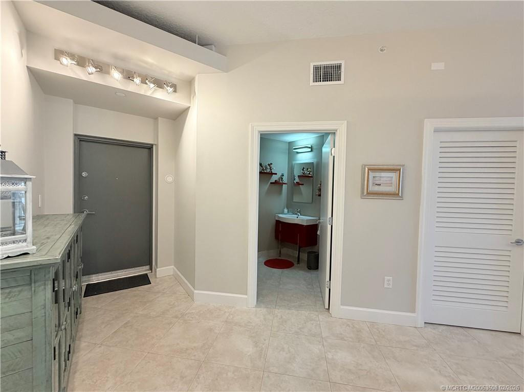 3880 N Highway A1a 104 Property Photo 37