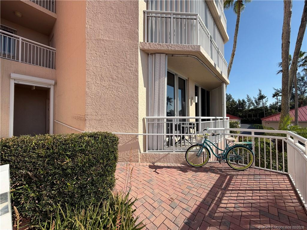 3880 N Highway A1a 104 Property Photo 38