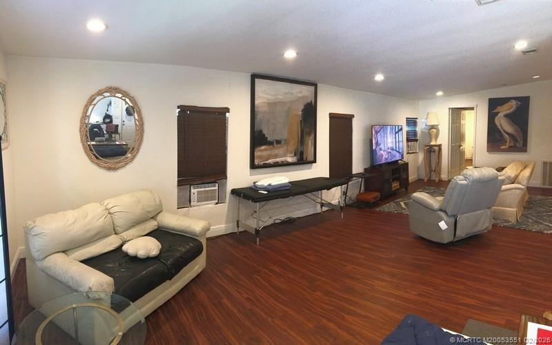 16272 Five Wood Way Sw K-26 Property Photo 6