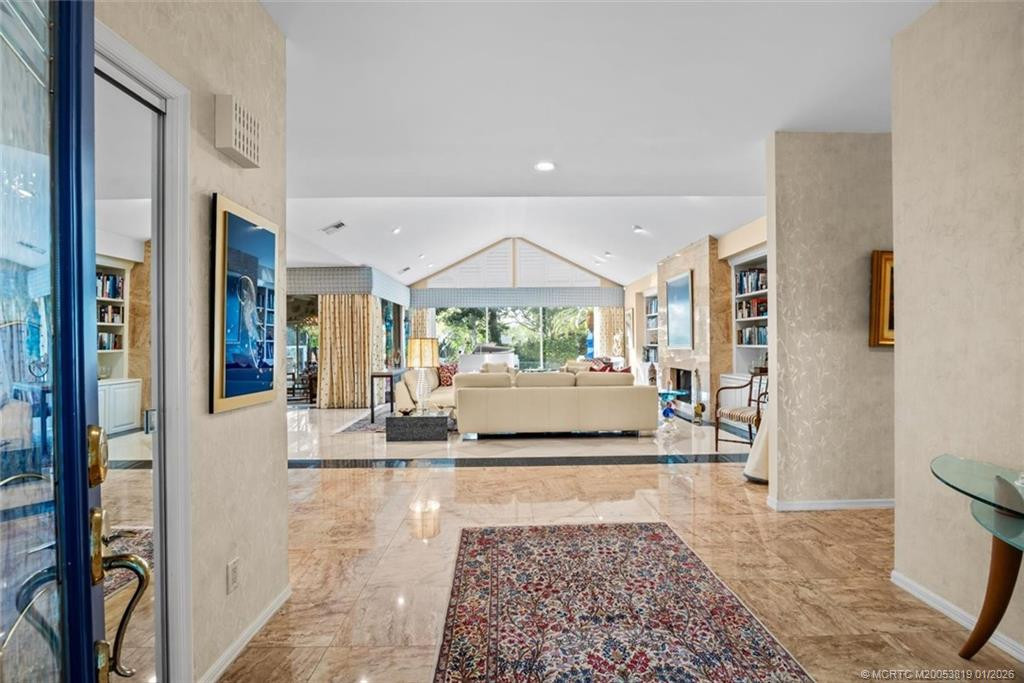 13505 Nw Coco Plum Court Property Photo 4