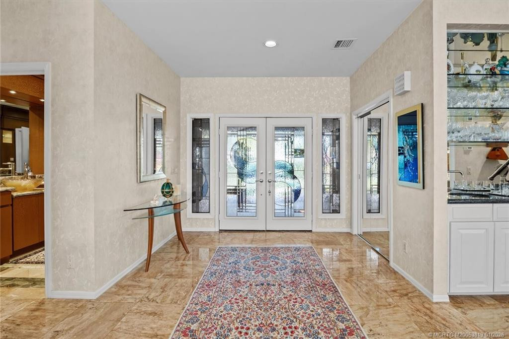 13505 Nw Coco Plum Court Property Photo 5
