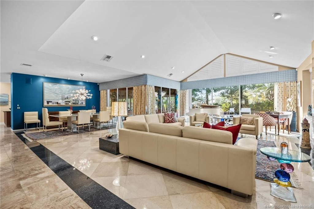 13505 Nw Coco Plum Court Property Photo 7