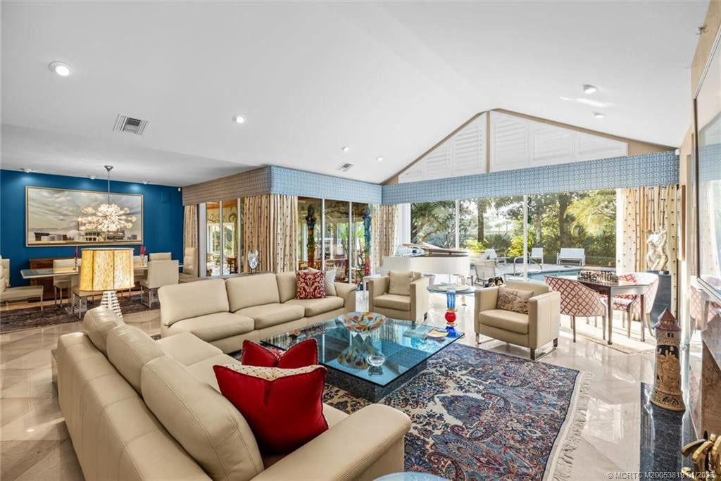 13505 Nw Coco Plum Court Property Photo 11