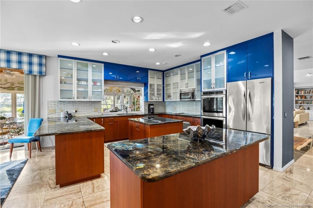 13505 Nw Coco Plum Court Property Photo 19