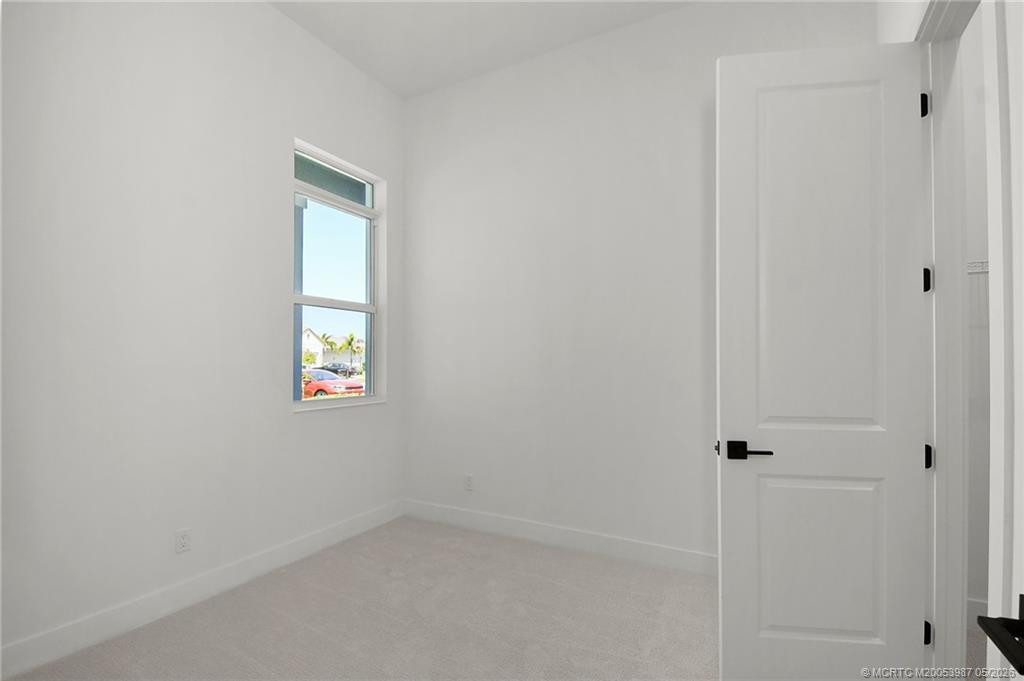 179 Se Via Tirso Property Photo 28