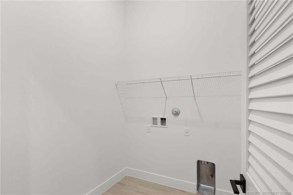 179 Se Via Tirso Property Photo 32
