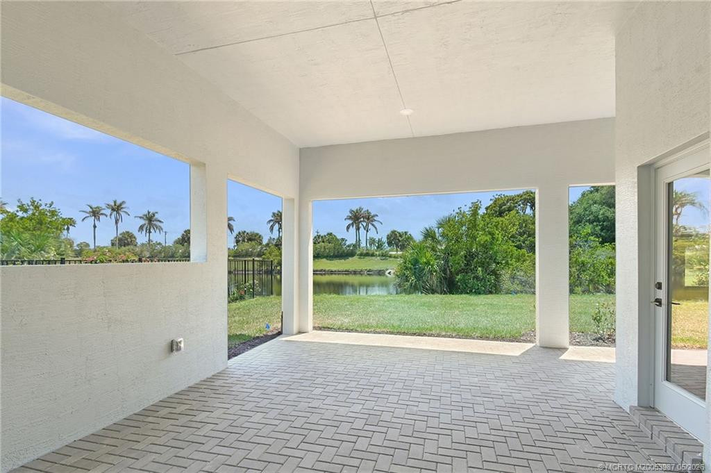 179 Se Via Tirso Property Photo 33