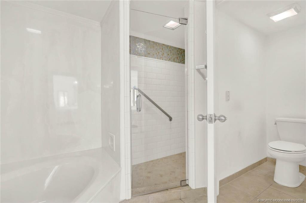 9950 S Ocean Drive 1905 Property Photo 30