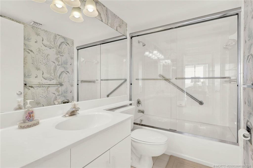 9950 S Ocean Drive 1905 Property Photo 38
