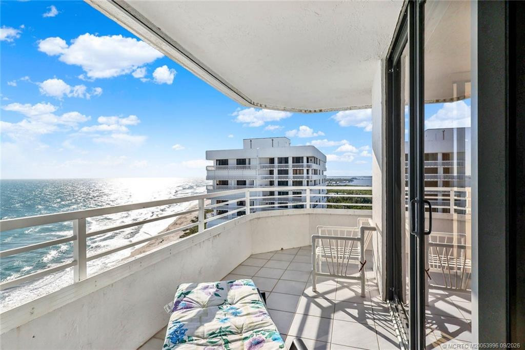 9950 S Ocean Drive 1905 Property Photo 39