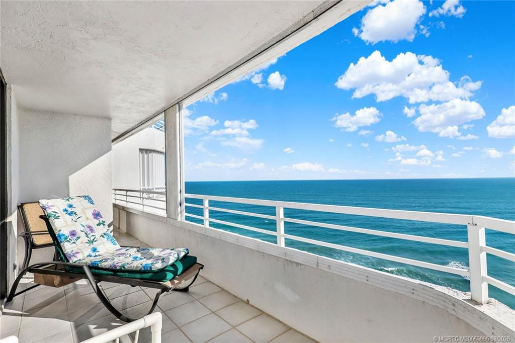 9950 S Ocean Drive 1905 Property Photo 40