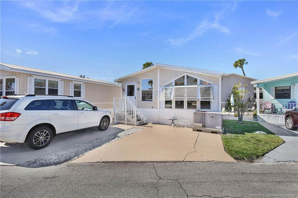 10725 S Ocean Drive 109 Property Photo 1