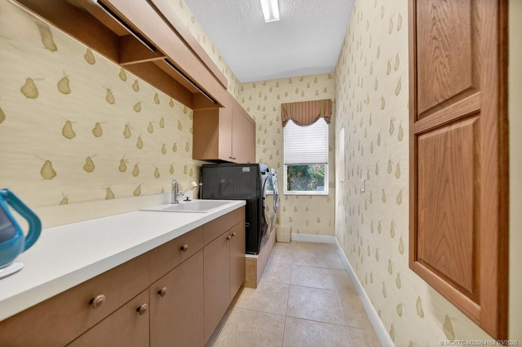 8823 Oak Grove Terrace Property Photo 15