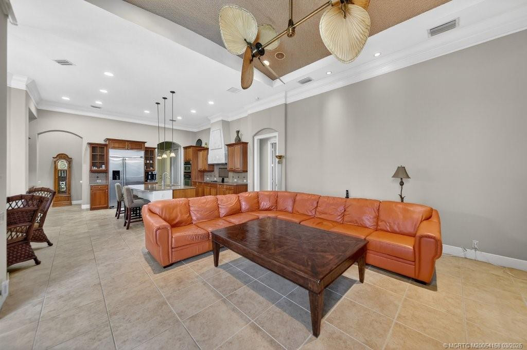 8823 Oak Grove Terrace Property Photo 16