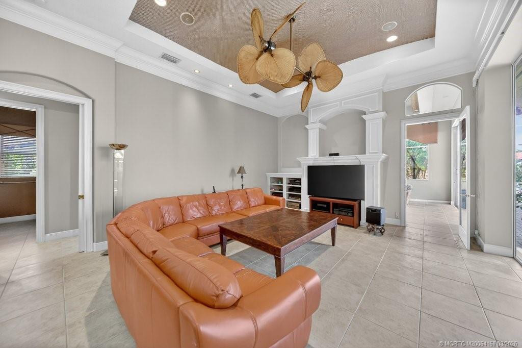 8823 Oak Grove Terrace Property Photo 17