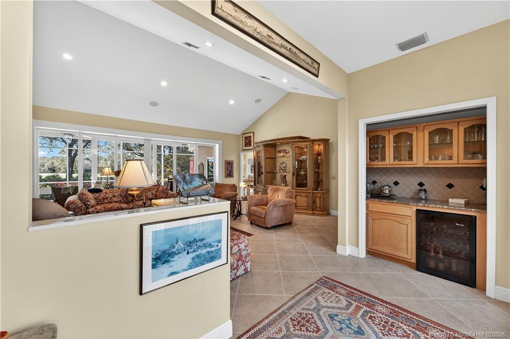 1549 Nw Sweet Bay Circle Property Photo 3