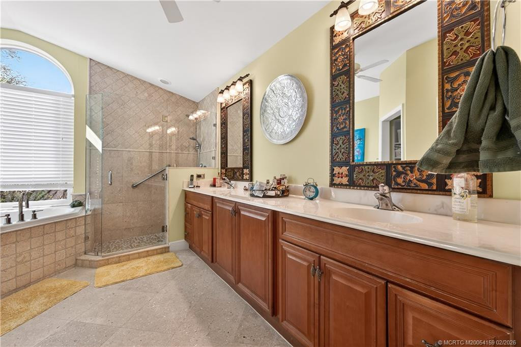 1549 Nw Sweet Bay Circle Property Photo 17