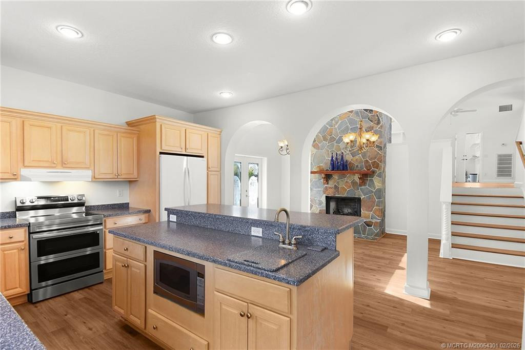 2228 Ne Center Circle Property Photo 22