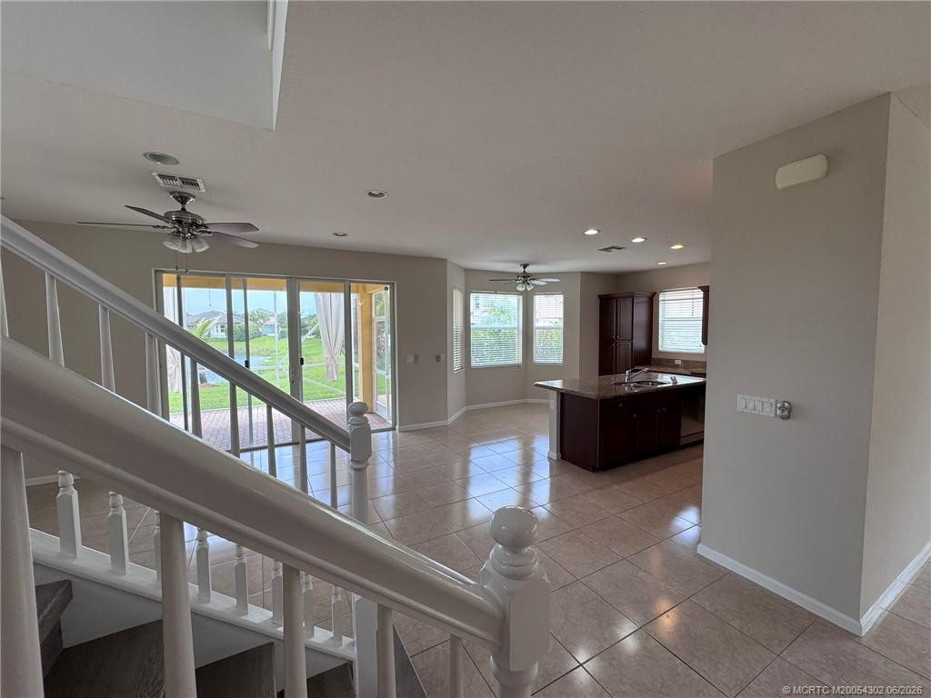 11239 Sw Barton Way Property Photo 6