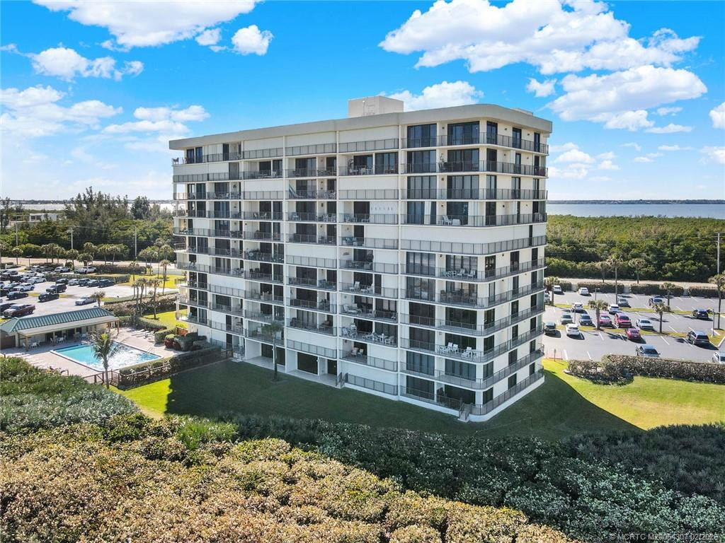 10000 S Ocean Drive 1101 Property Photo 3