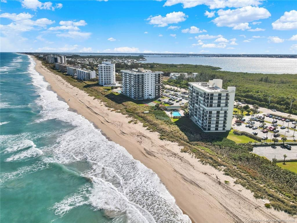 10000 S Ocean Drive 1101 Property Photo 4